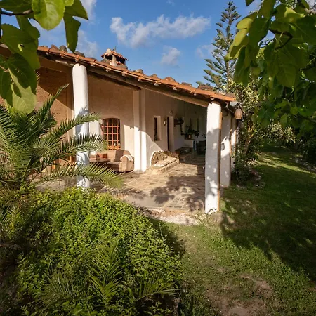 One-of-a-kind Seminar House Prázdninový dům *